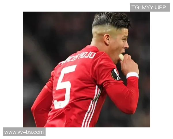 狼队官方宣布中场穆涅西租借加盟巴黎FC至本赛季结束的消息